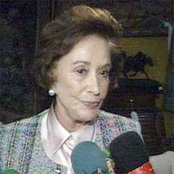 Carmen Franco, hija del ex jefe del Estado Francisco Franco, dice “no estar dispuesta a trasladar los restos de su padre de la Basílica del Valle”. - carmen-franco