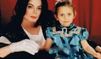 Paris de pequeña junto a su padre, Michael Jackson