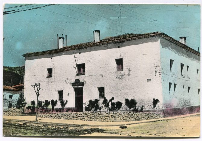 Antigua casa.cuartel de la Guardia Civil en Tragacete (Cuenca).