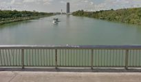 Puente de la Barqueta, donde se citaron los ultras (Google Maps)