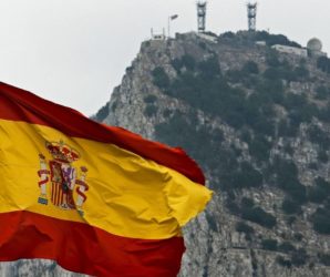 «Todo buen español debería mear siempre mirando a Inglaterra»… ¡Gibraltar español!
